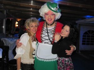 303750_281434675209425_100000286838372_1133353_671913176_n